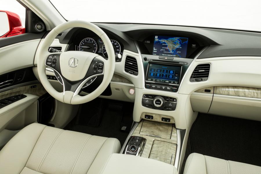 Торпедо Acura RLX Sport Hybrid SH-AWD 2017 года  (фото 50 из 52)
